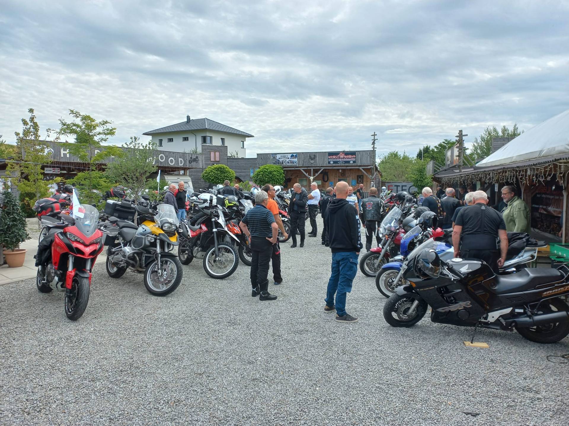 Harry´s Bikertreff - Harald Schuster